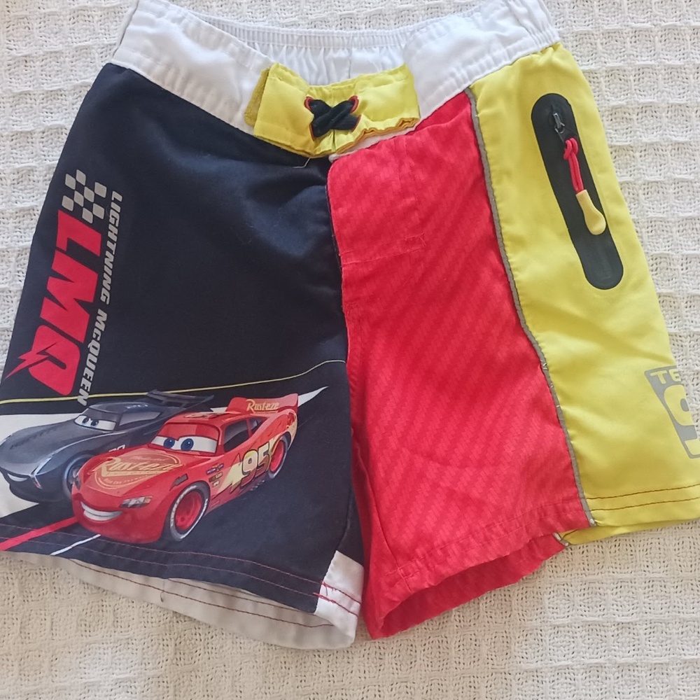 Disney Cars Swim trunks and coordinated long-sleeved shirt Boy's 4